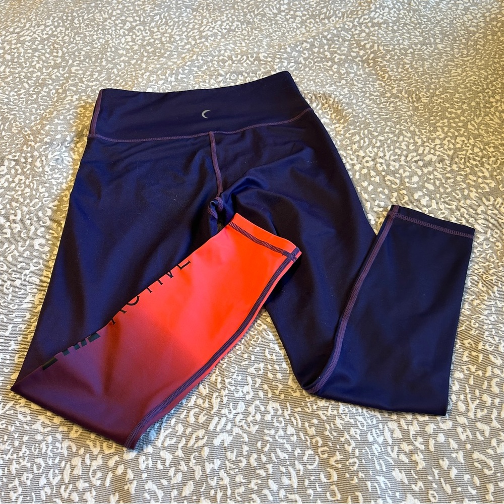 Zyia light n tight ombré leggings. Size 4